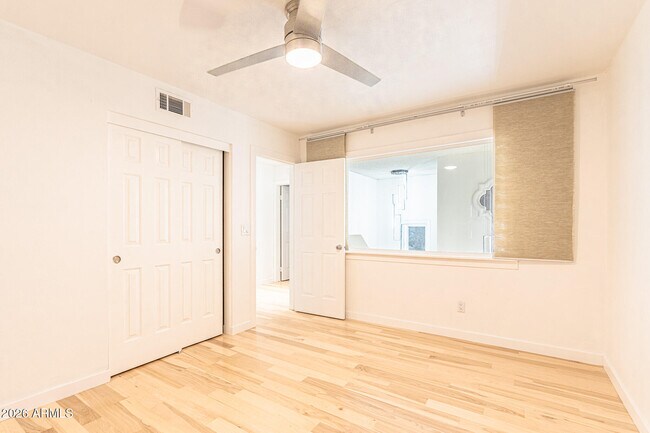 Building Photo - 5625 E Tierra Buena Ln