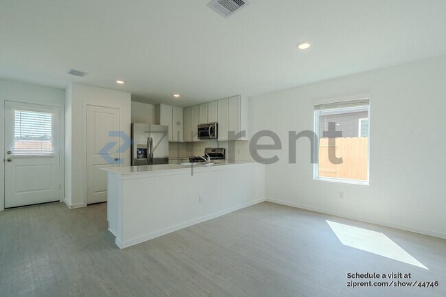 Building Photo - 18003 Valle Cupa Ln