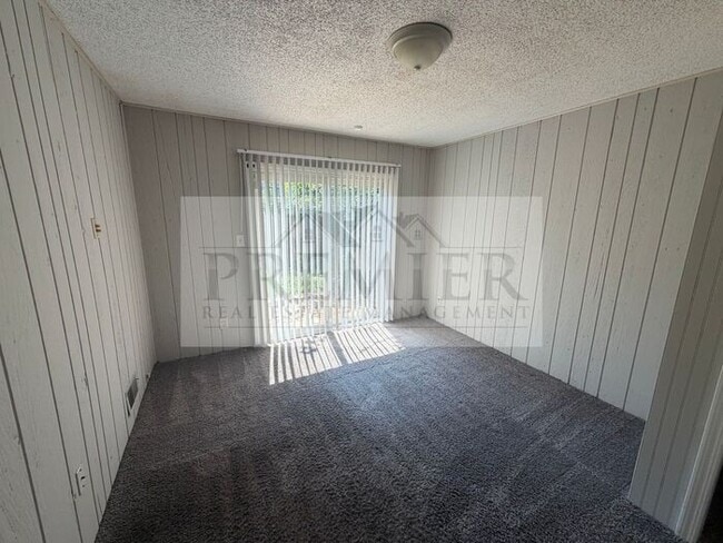Building Photo - 8430 Lane Pl