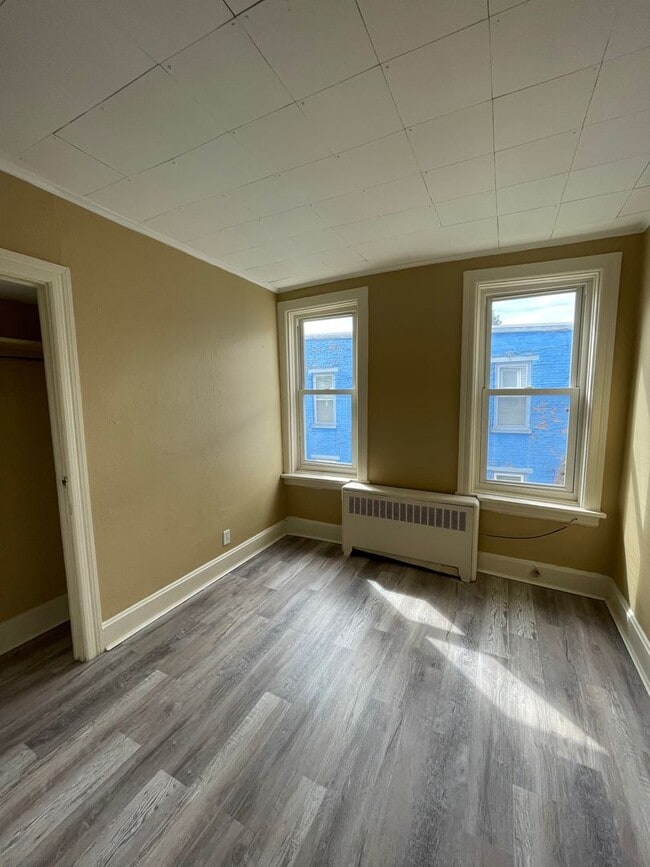 Building Photo - 3 Bedroom For Rent in Harrisburg with gas ...