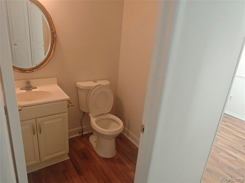 Building Photo - 919 Kirts Blvd