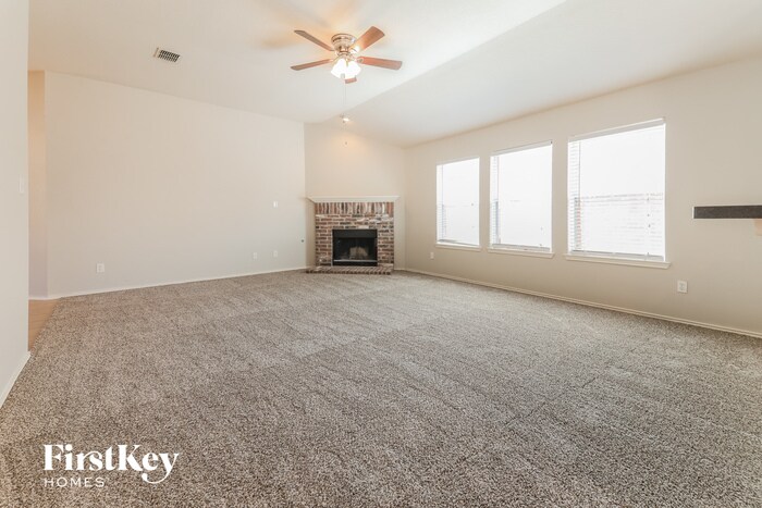 Building Photo - 2064 Fairview Dr