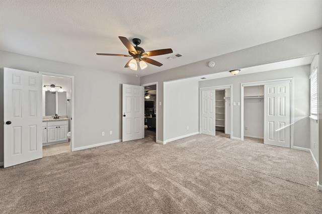 Building Photo - 8009 Northbrook Dr