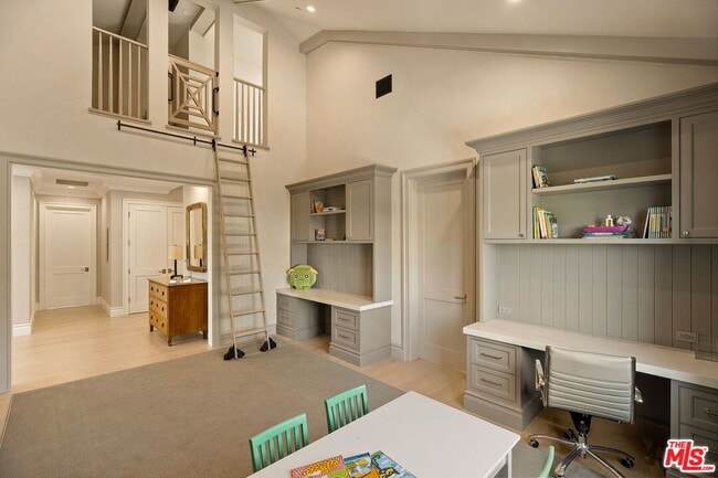 Building Photo - 15000 Altata Dr