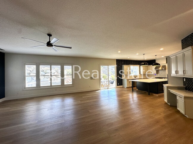 Building Photo - 2630 Giorno Way