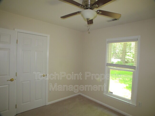 Building Photo - 9707 Covedale Dr