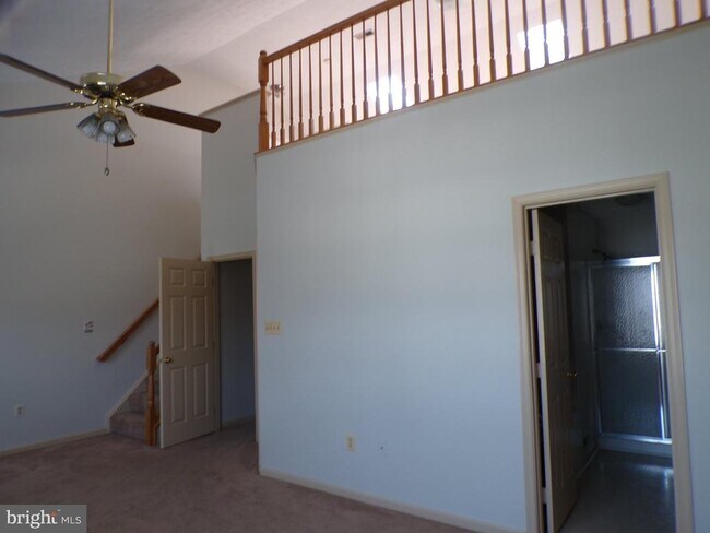 Building Photo - 114 Park Cove Dr