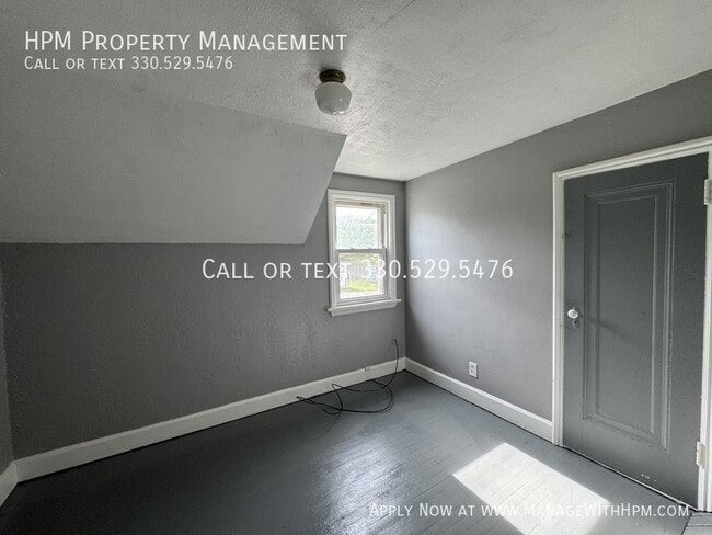 Building Photo - 1613 Spring Ave NE