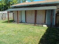 Building Photo - 1115 Holly Ave