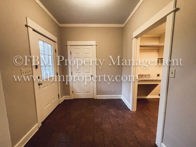 Building Photo - 1500 Elmwood Ave