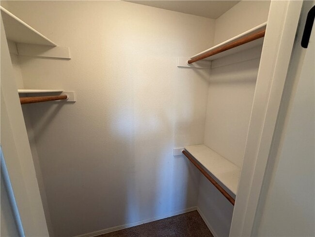 Building Photo - 3302 SW Briar Creek Ave