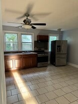 Building Photo - 49 Buell St