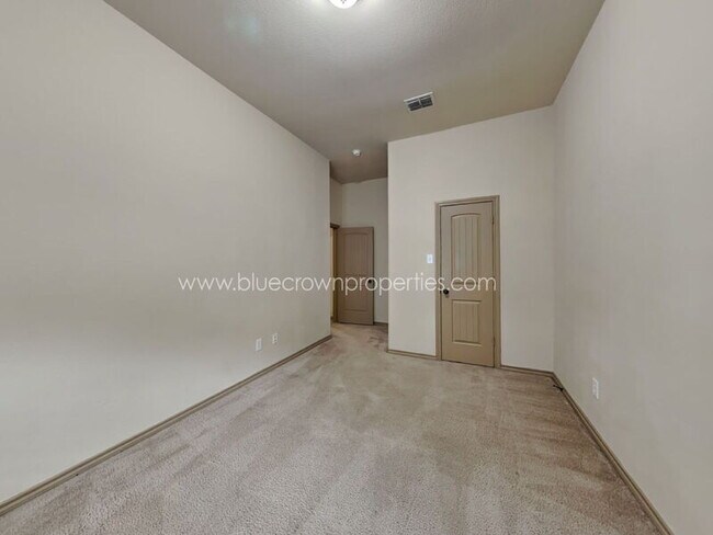 Building Photo - 2172 Liriope Ln