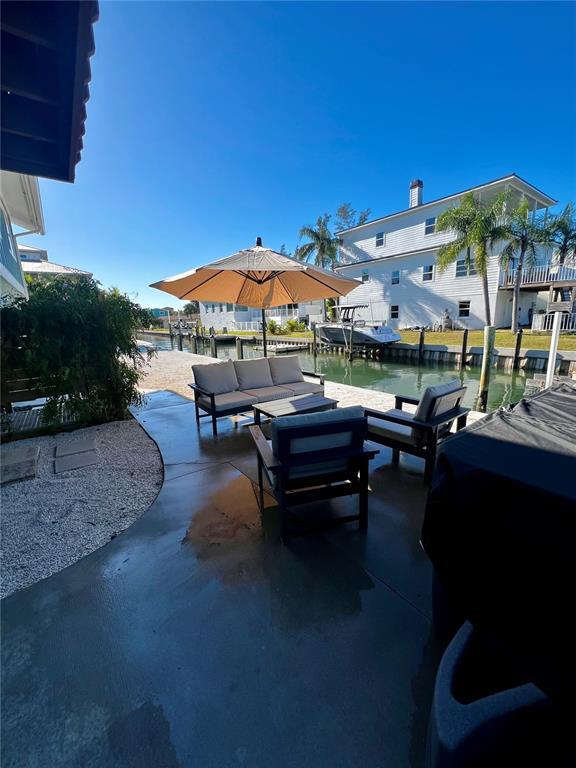 Building Photo - 825 Tarawitt Dr