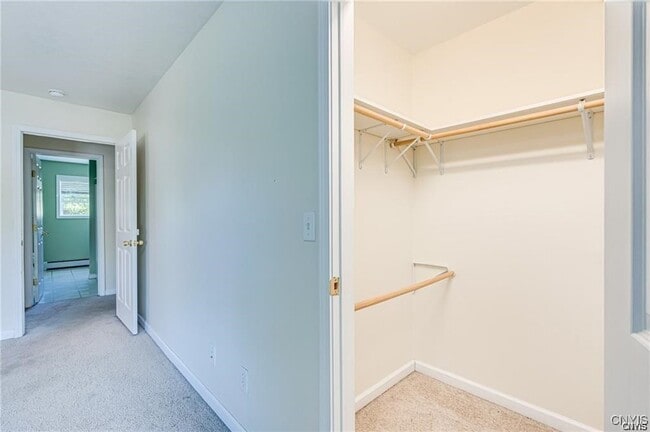 Building Photo - 26558 Andrew Dr