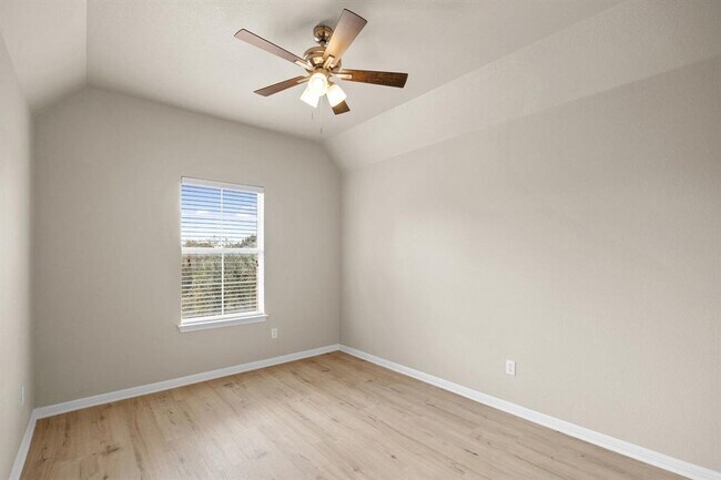 Building Photo - 13713 Glen Mark Dr