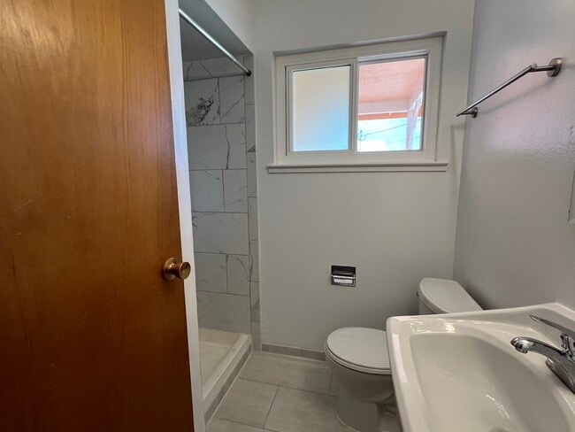 Building Photo - 3019 Eddy St