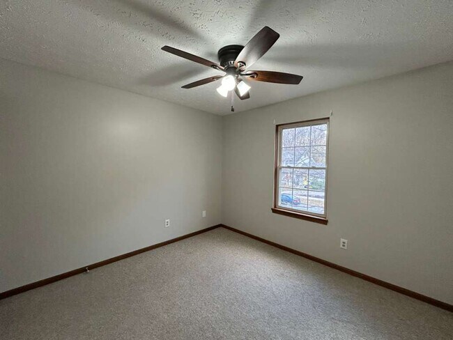 Building Photo - Beautiful 3-Bedroom, 2-Bath Home in the Heart of Painesville