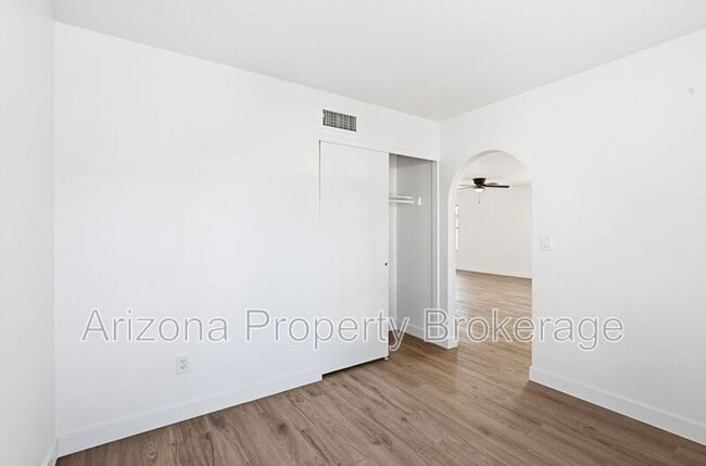 Building Photo - 2291 W Orchid Ln