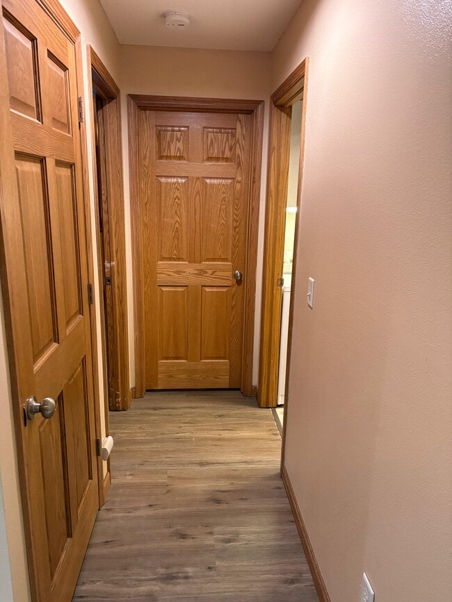 Building Photo - 1124 8th Ave SE