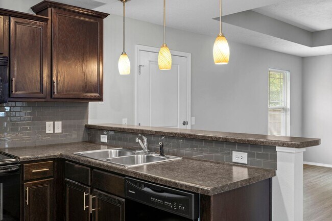 Building Photo - 3 Bedroom in Nixa!