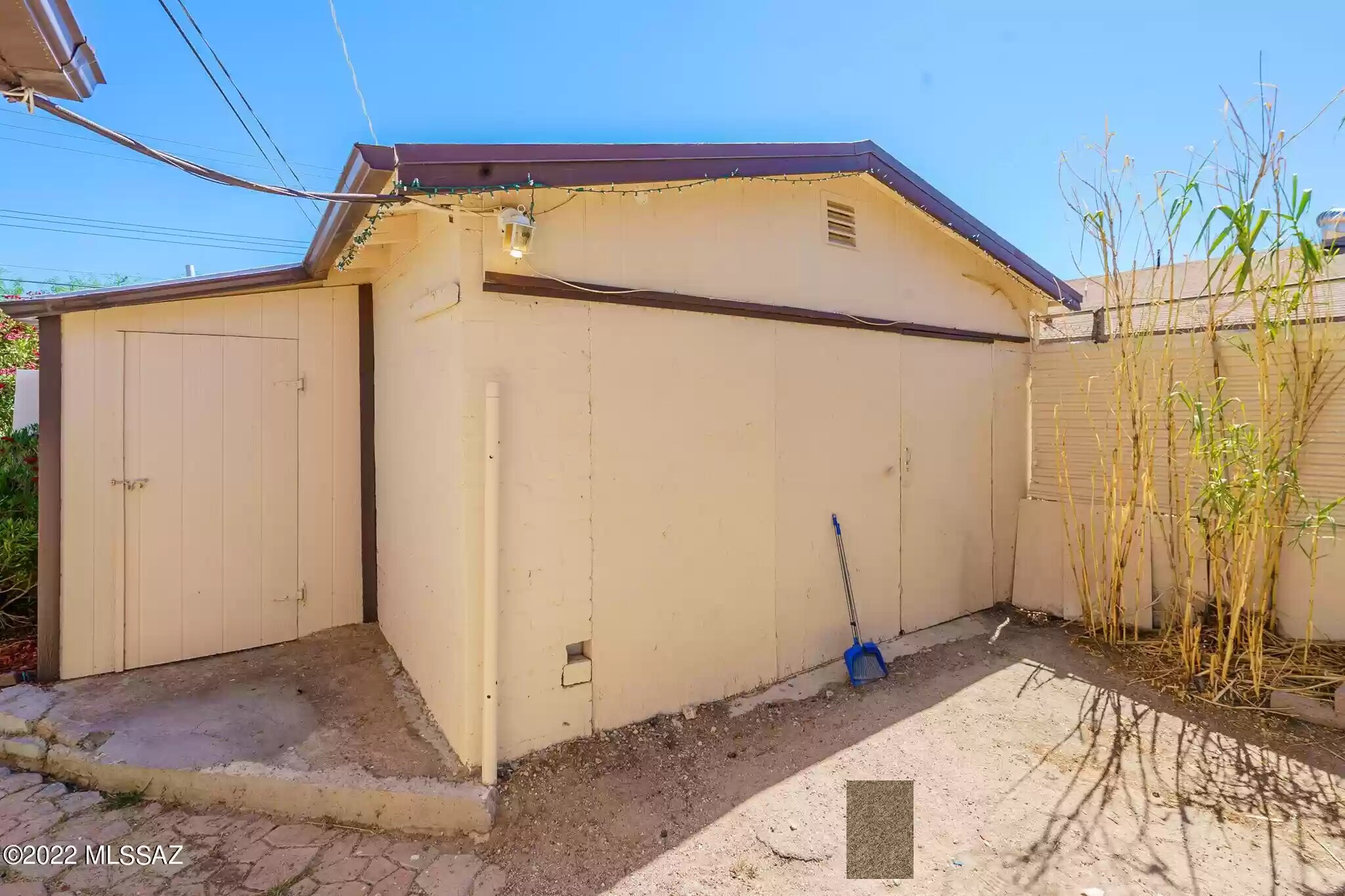 Building Photo - 232 E Pennsylvania Dr