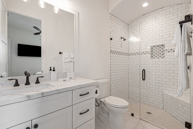 Building Photo - 1703 Madera Oaks Ct