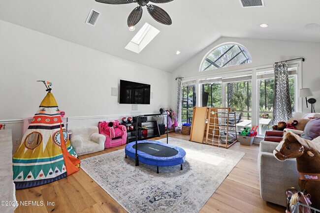 Building Photo - 24601 Deer Trace Dr