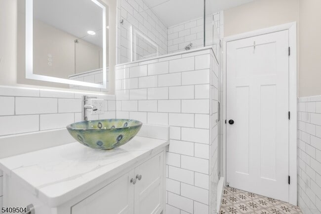 Building Photo - 36 Cortlandt Pl