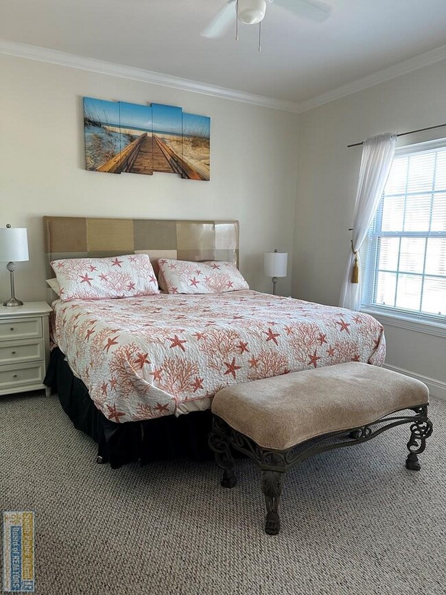 Building Photo - 111 E Polaris Dr