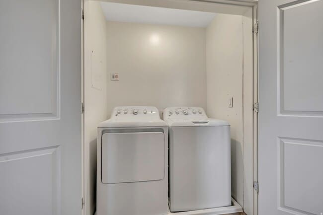 Building Photo - 1225 Wolf Hollow Ln