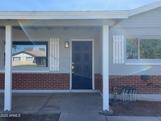 Building Photo - 6943 E Loma Land Dr