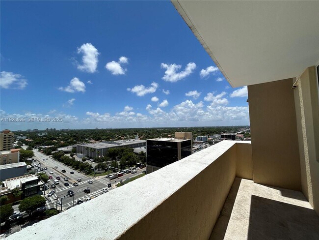 Building Photo - 117 NW 42nd Ave