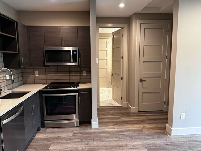 Building Photo - 434 Black Bull Trail
