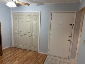 Building Photo - 1855 Poplar Woods Cir W