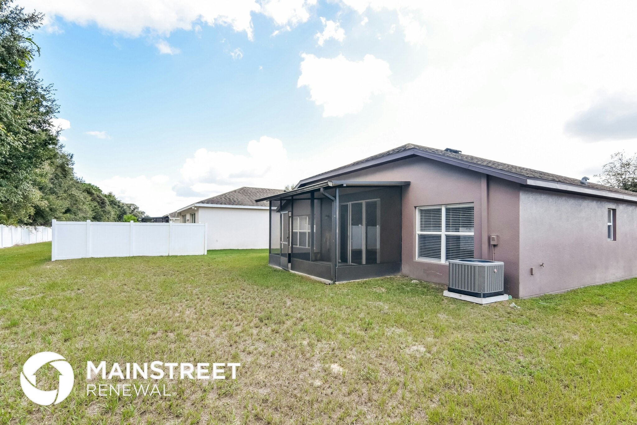 Building Photo - 14523 Wake Robin Dr