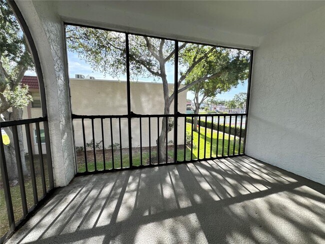 Building Photo - 9700 Starkey Rd