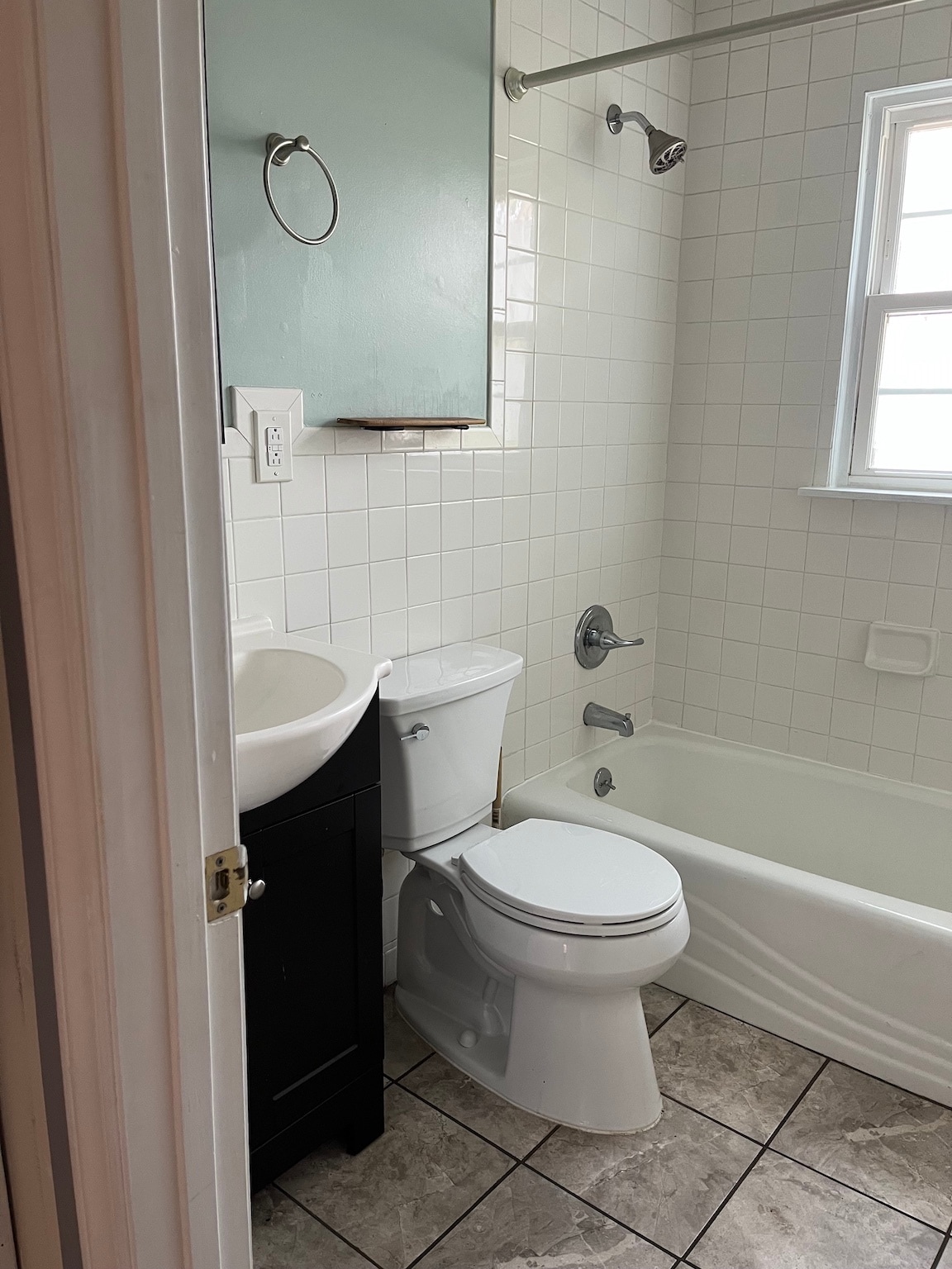 Building Photo - 134 Johnson St