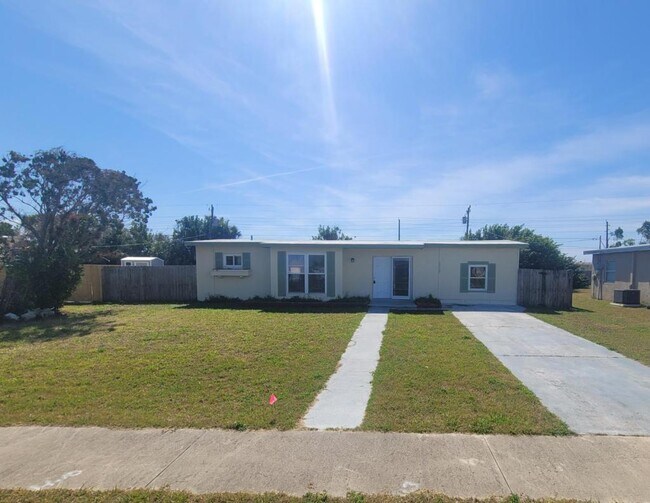 Primary Photo - 22343 Lasalle Rd