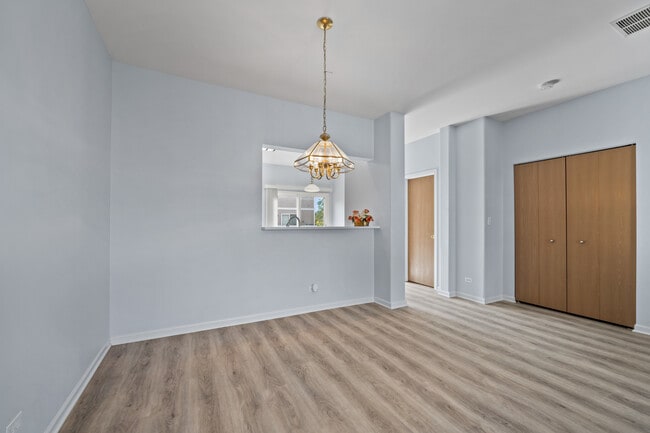 Building Photo - 2295 Twilight Dr