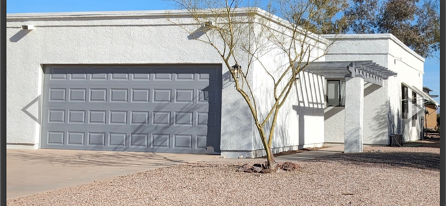 Building Photo - SPACIOUS and awesome home! Excellent floorplan!