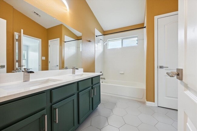 Building Photo - 3303 Wickham Ln