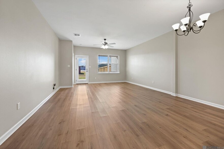 Building Photo - 17455 Berkshire Dr