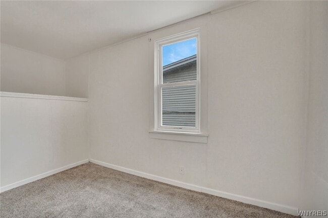 Building Photo - 214 Ludington St