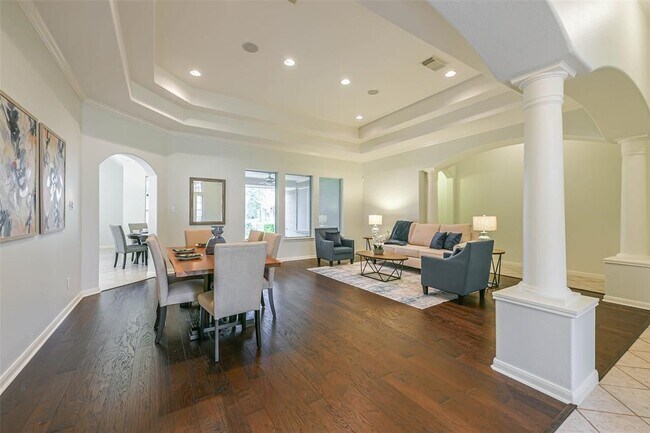 Building Photo - 3603 E Cedar Hollow Dr
