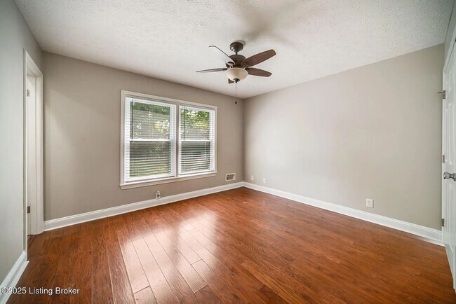 Building Photo - 6312 Six Mile Ln