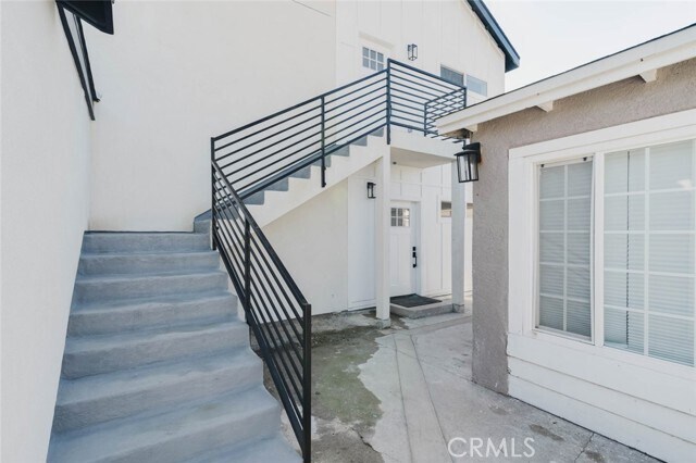 Building Photo - 5732 Willowcrest Ave