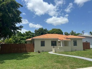 Building Photo - 875 Westward Dr