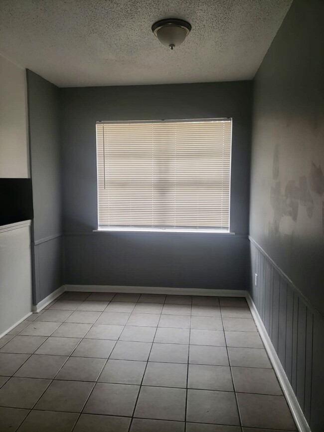 Building Photo - Newly Renovated Home For Rent