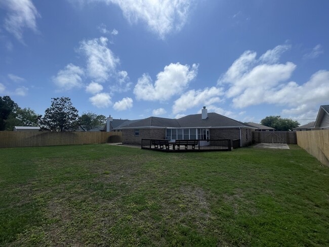 Building Photo - 2212 Peachwood Ct